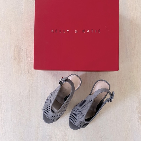 Kelly & Katie Eliassi gray perforated heeled boots - Picture 6 of 6